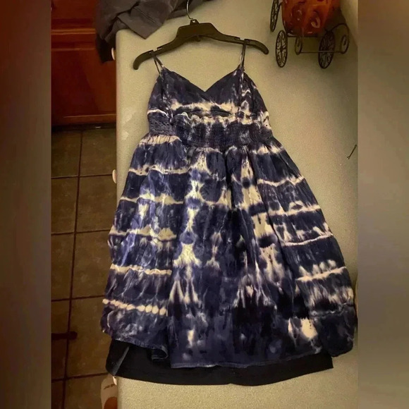 Tie Died Sundress - medium​ - Picture 2 of 3